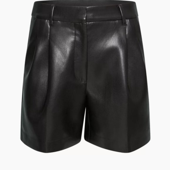 Aritzia Wilfred Black Effortless High-waisted, pleated faux leather shorts 4 - Picture 16 of 16